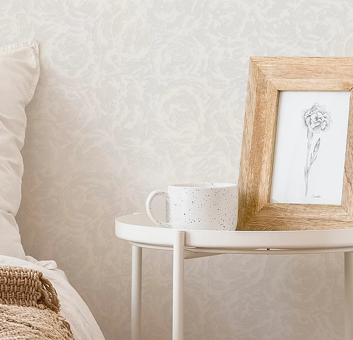 Superfresco White Swirl Blown Paintable wallpaper 321