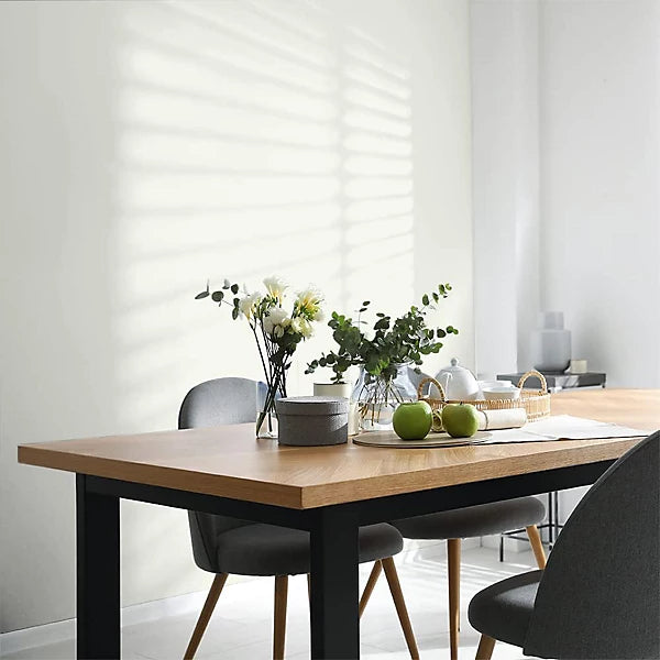 Johnstone’s Silver Feather Silk Wall & Ceiling Emulsion Paint 2.5L