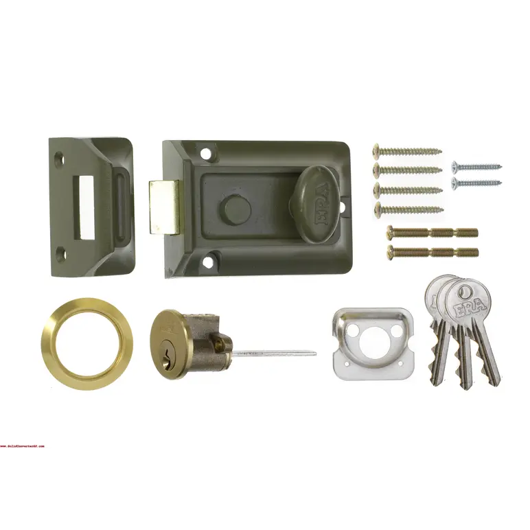 Era Traditional Door Lock 60mm - Finish: Green Body - Brass Cylinder