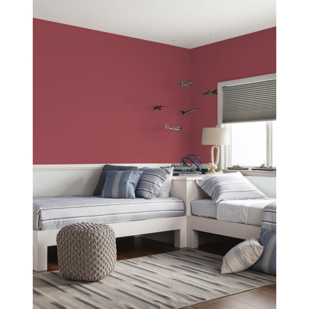 Johnstone’s Rich Red Matt Wall & Ceiling Emulsion Paint 2.5L