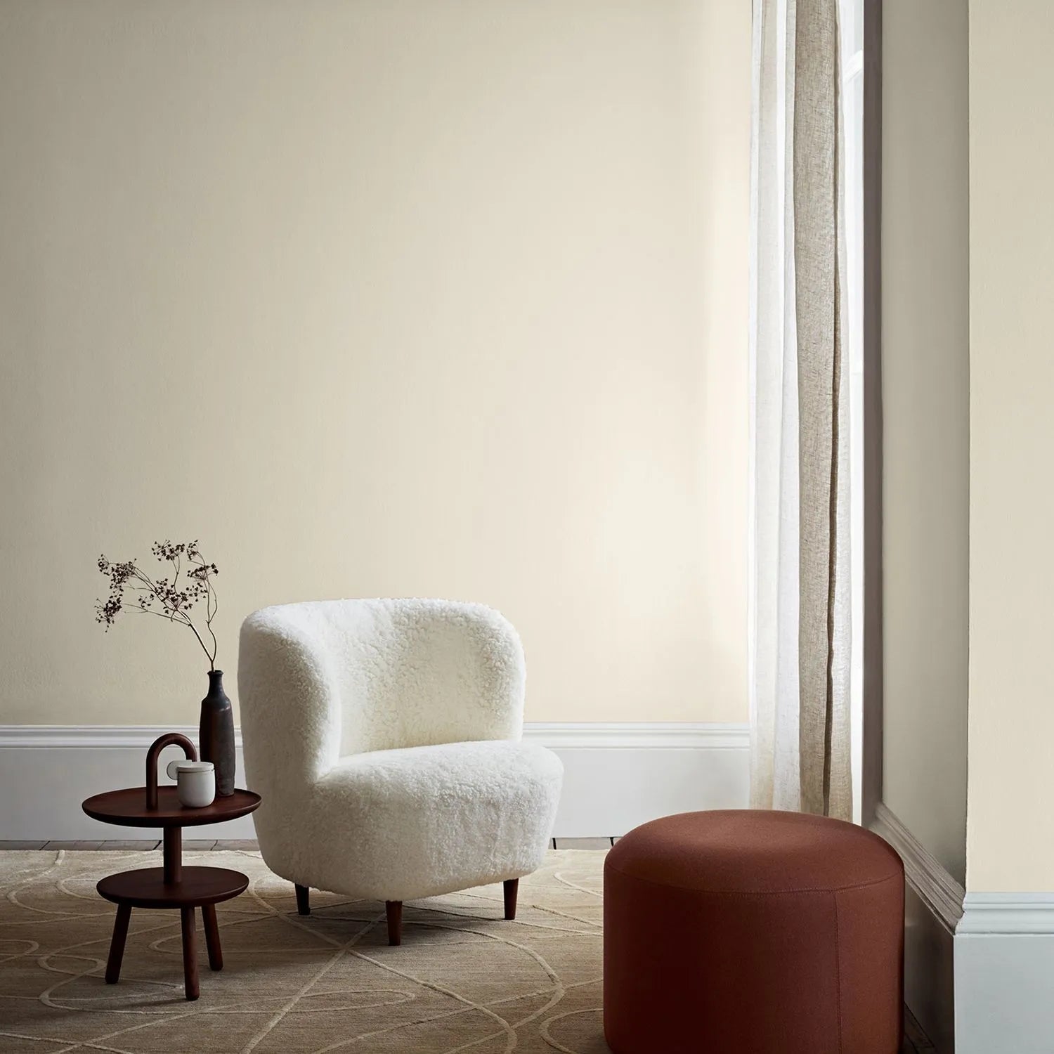 Crown Antique Cream Silk Paint 5L