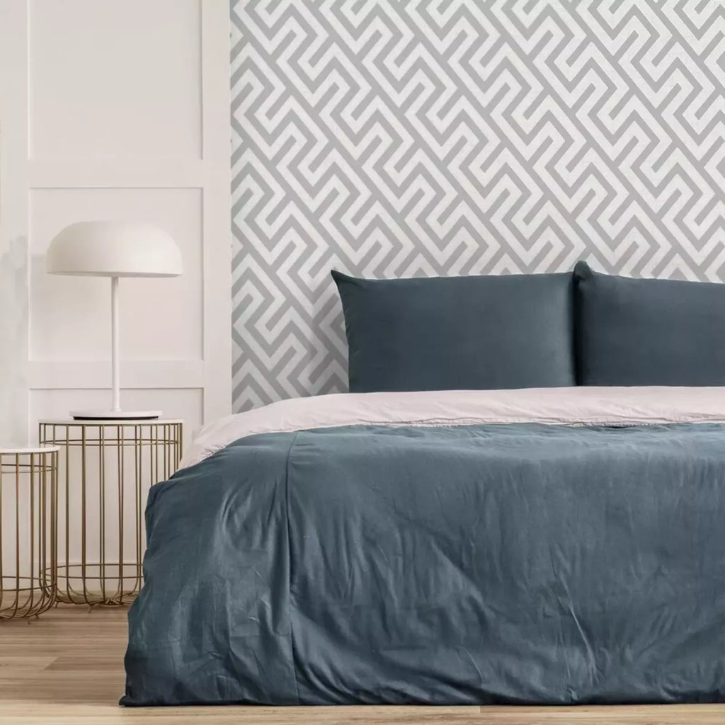 Larson Geometric Metallic Grey & Silver Modern Wallpaper